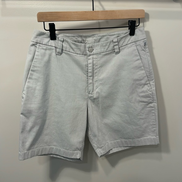 Beige/White/Lite-khaki Lululemon ABC Shorts - Picture 1 of 7